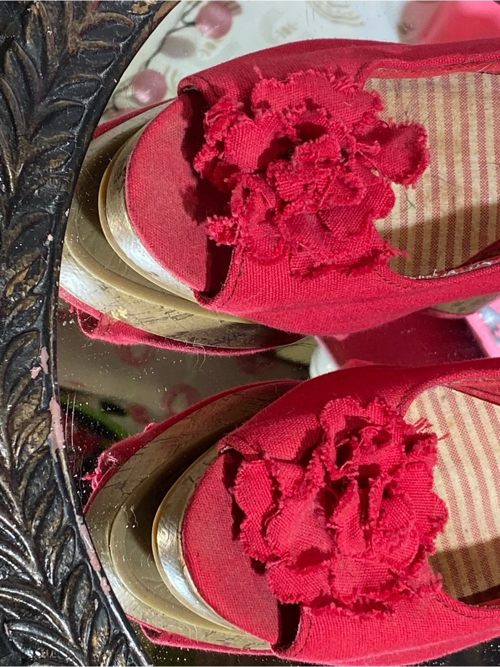 American Eagle Outfitters Red Slingback Wedge Sandals with Floral Accent